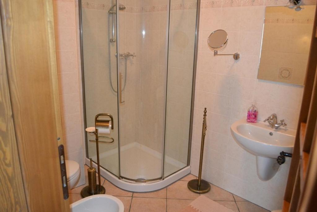Challand Saint Victor Maison Sam' Suffy الغرفة الصورة